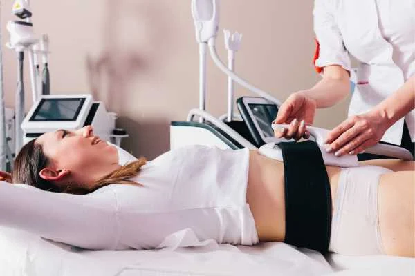 woman having body sculpting to help improve her body image and her mental health Abbots Langley